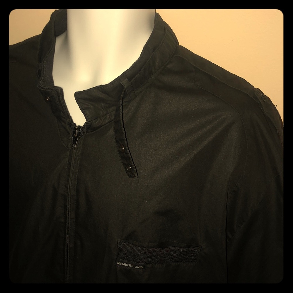 Genuine Vintage MEMBERS ONLY jacket Excellent Cond